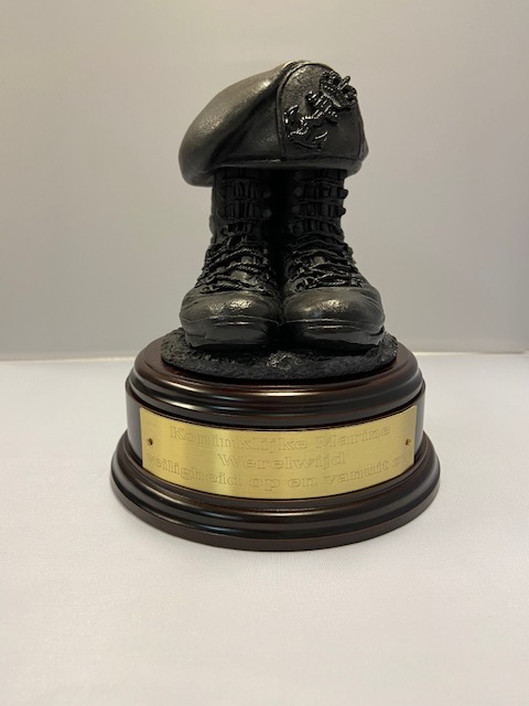 Boots and Beret Koninklijke Marine Gravure