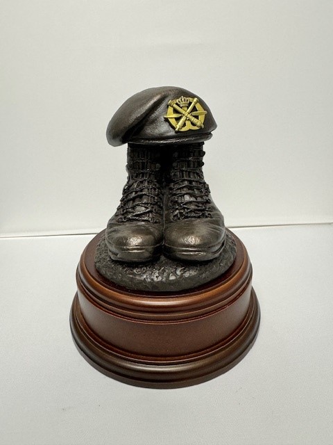 Boots and Beret Luchtdoelartillerie