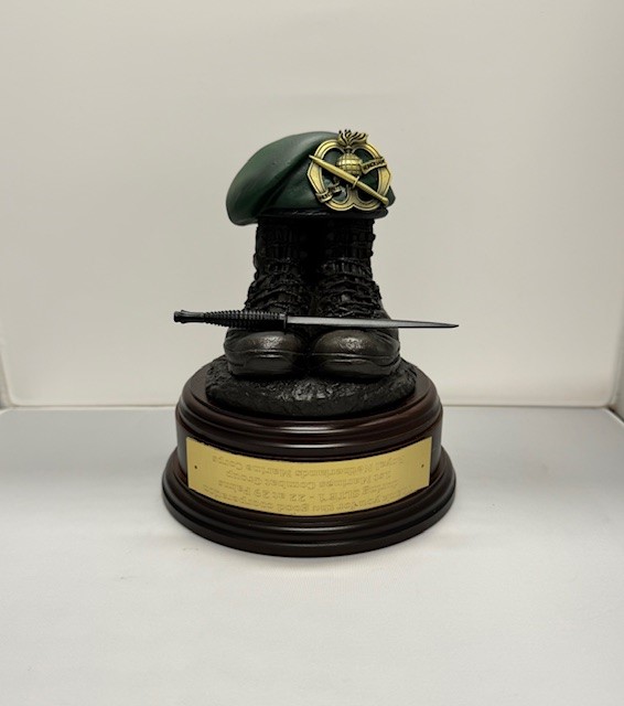 Boots and Beret KCT Gravure