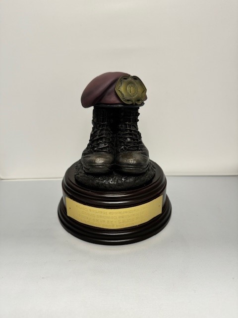 Boots and Beret 12 Infbat van Heutsz Gravure