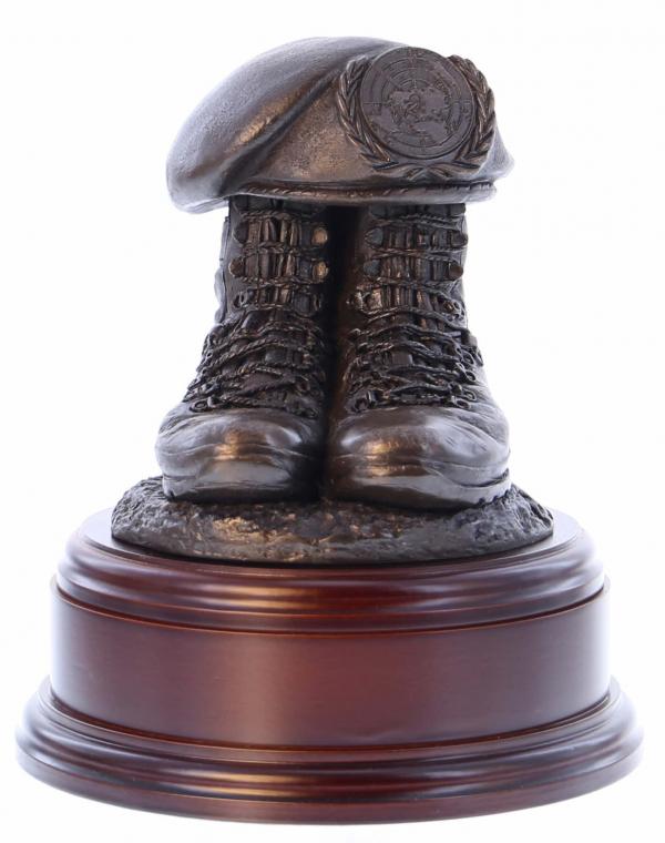 Boots and Beret Verenigde Naties